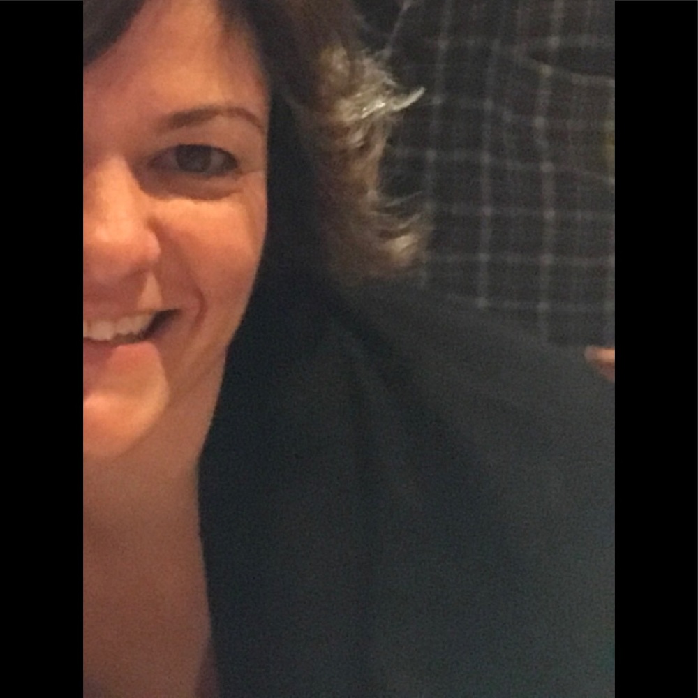 Meet your Posher, Christine